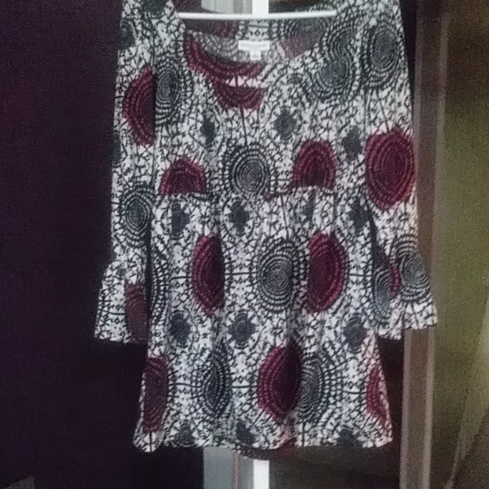 Beautiful liz lange. Size xl. Worn once.